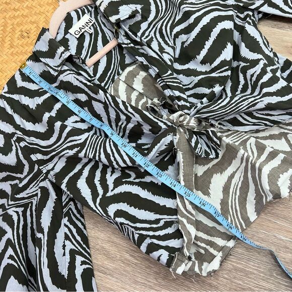 Ganni Tiger print tie front blouse - Picture 3 of 9